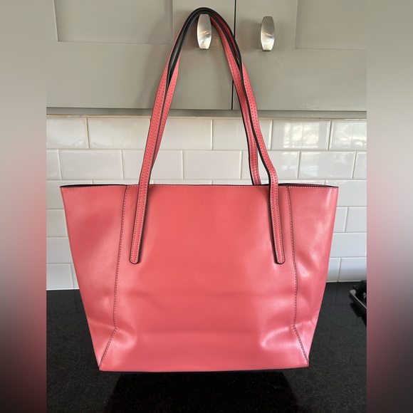 Cherry Chick leather tote - Picture 3 of 5